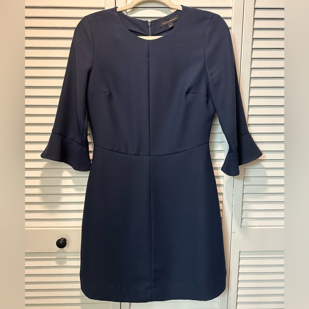 Banana Republic Solid Navy Crepe Flounce Sleeve Shift Dress Size 2